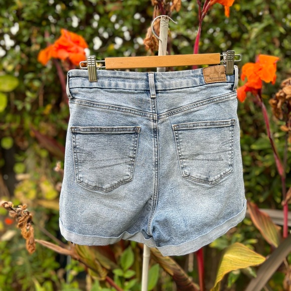 AE Stretch Curvy Denim Mom Shorts Waist 28ish  *See Pics & Info For Sizing* NWOT - Picture 2 of 6